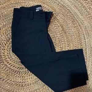 ike Golf Women's Tour Performance Dri-Fit Capris